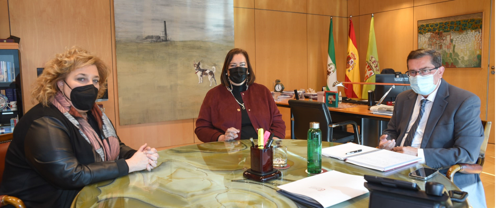 La Presidenta de la AVT se reúne con la Diputación de Granada