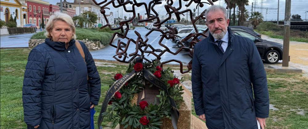 La AVT presente en el homenaje a los funcionarios de prisiones víctimas del terrorismo