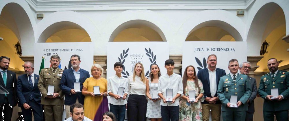 La Junta de Extremadura otorga sus Medallas a las Víctimas del Terrorismo