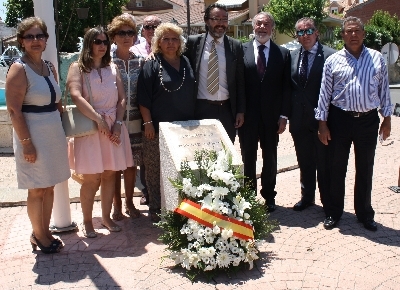 Brunete homenajea a las víctimas del terrorismo con el apoyo de 300 vecinos