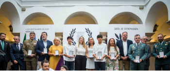 La Junta de Extremadura otorga sus Medallas a las Víctimas del Terrorismo