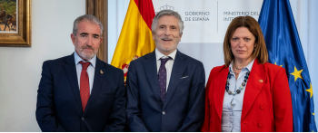 La AVT traslada al ministro del Interior que no se puede celebrar el fin de ETA mientras EH Bildu sea socio preferente del Gobierno