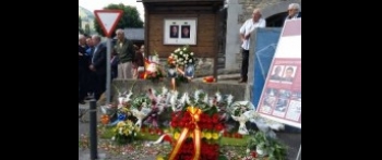 LA AVT presente en el homenajea en Sallent de Gállego a dos guardias civiles asesinados por ETA