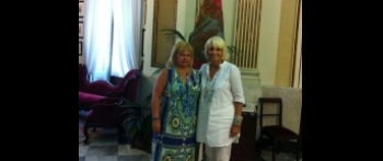 Ángeles Pedraza se reúne con Teófila Martínez en Cádiz