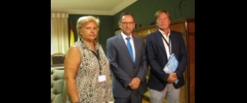 Fructífero viaje de Ángeles Pedraza a las Islas Canarias con encuentros con las instituciones y los asociados