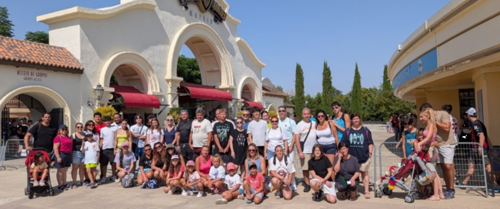 Jornada de convivencia familiar en Parque Warner